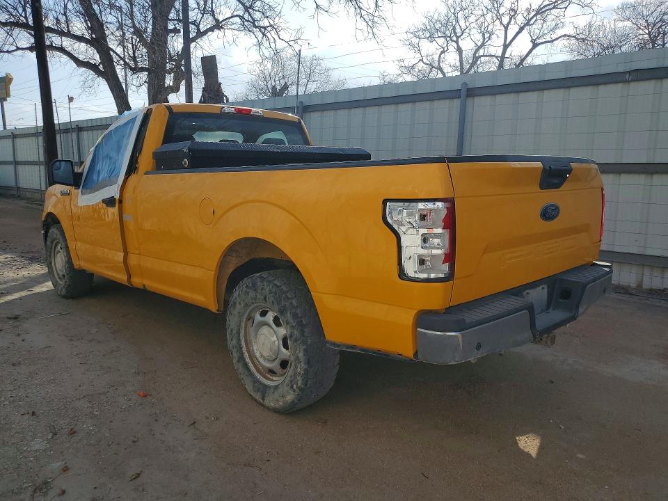 Photo 2 from auction – 2018 FORD F150 with VIN 1FTMF1C55JKE08397