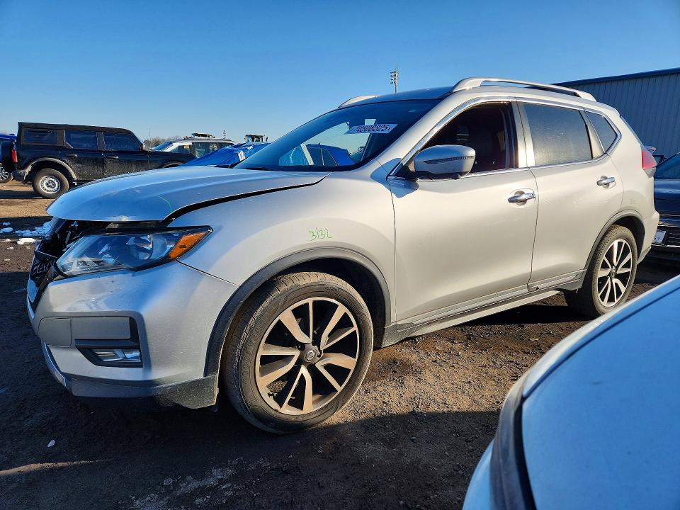 NISSAN ROGUE 2019 with VIN 5N1AT2MT6KC760796 - Photo from auction
