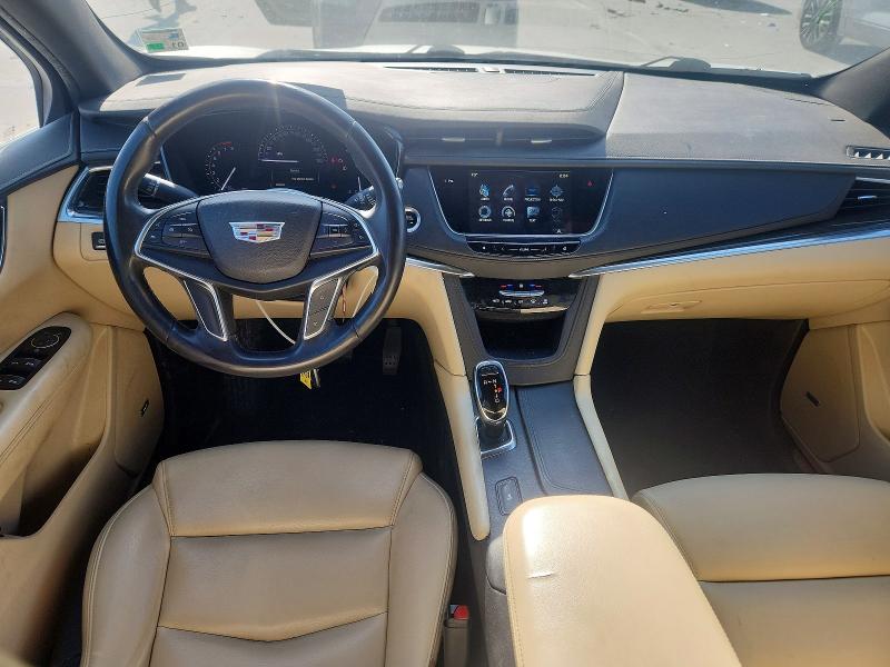 Photo 8 from auction – 2017 CADILLAC XT5 with VIN 1GYKNARS6HZ243513