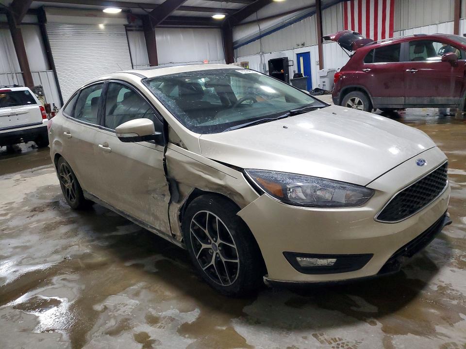 Photo 4 from auction – 2018 FORD FOCUS with VIN 1FADP3H21JL314931