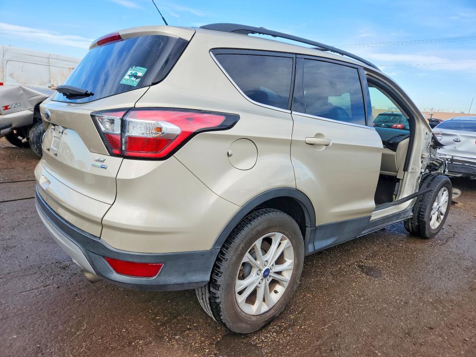 صورة رقم 3 من المزاد - 2018 FORD ESCAPE SE مع VIN 1FMCU9GDXJUC07886
