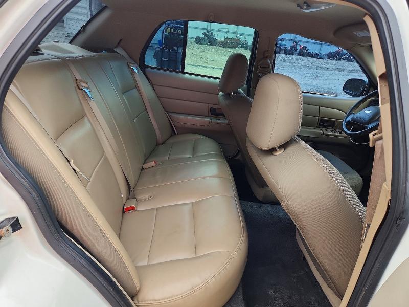Photo 10 from auction – 2003 FORD CROWN VICTORIA with VIN 2FAFP71WX3X174574