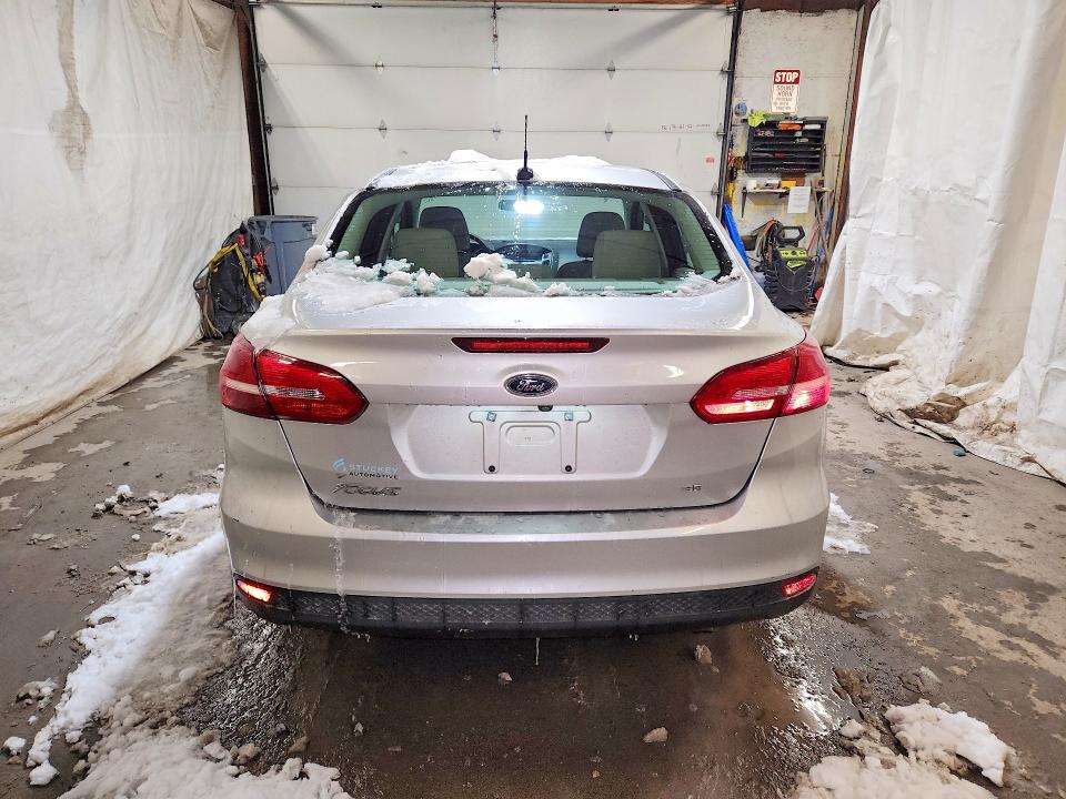 Photo 6 from auction – 2016 FORD FOCUS SE with VIN 1FADP3F21GL240843