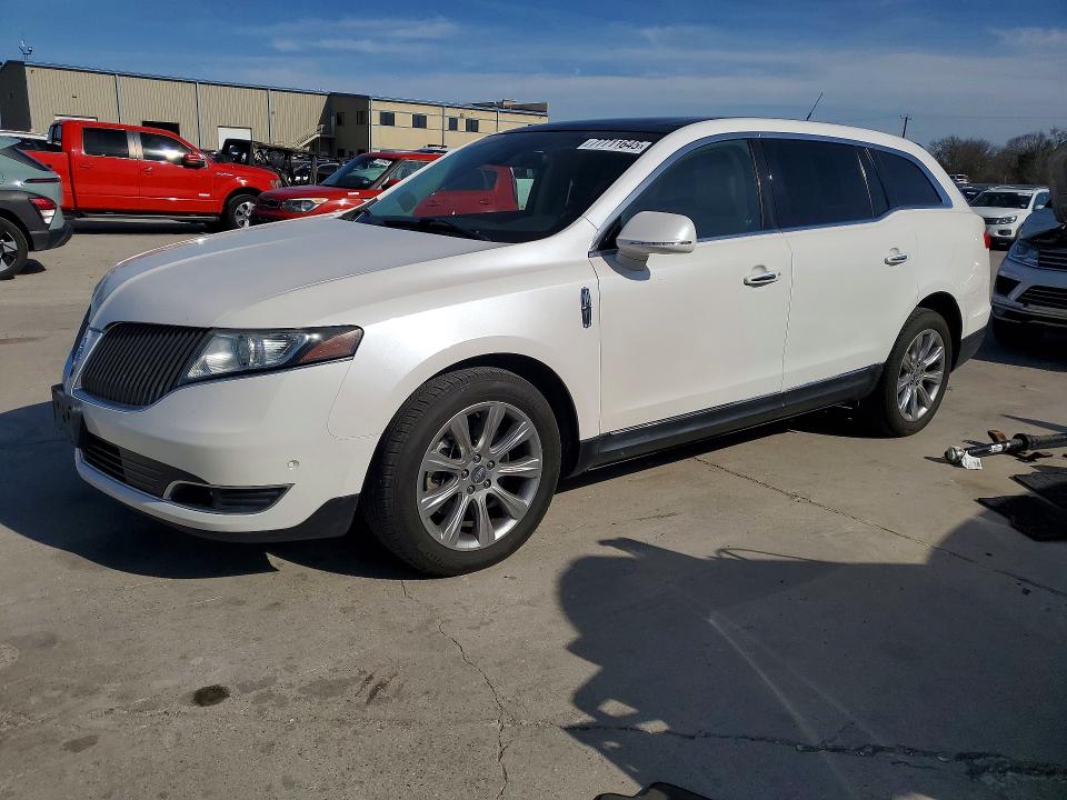 LINCOLN MKT 2014 with VIN 2LMHJ5AT6EBL59011 - Photo from auction