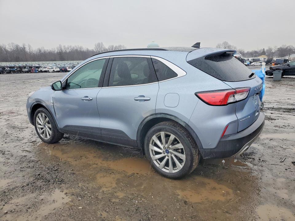 Photo 2 from auction – 2022 FORD ESCAPE with VIN 1FMCU9DZ9NUA93062