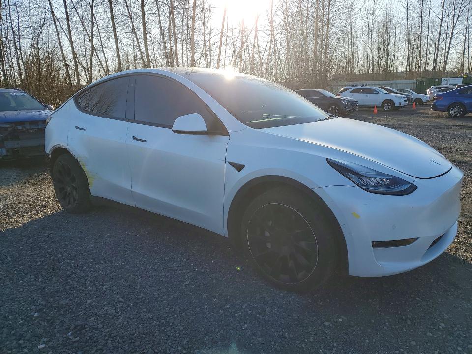 Photo 4 from auction – 2020 TESLA MODEL Y with VIN 5YJYGDEE9LF052453