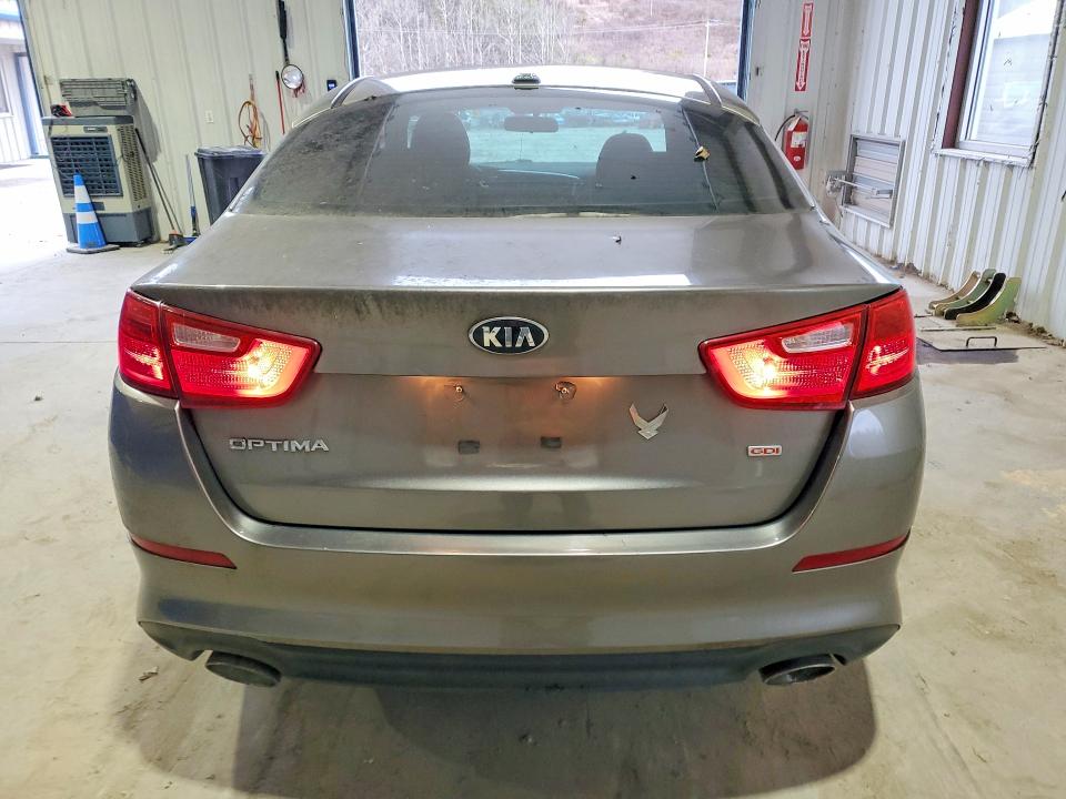 Photo 6 from auction – 2015 KIA OPTIMA with VIN 5XXGM4A71FG425806