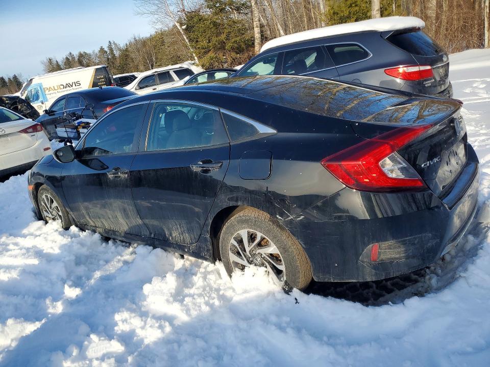Photo 2 from auction – 2020 HONDA CIVIC with VIN 2HGFC2F72LH020592