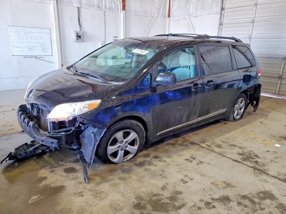 TOYOTA SIENNA 2014 with VIN 5TDKK3DCXES423830 - Photo from auction