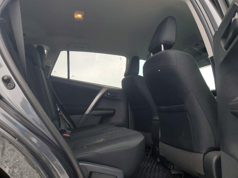Photo 11 from auction – 2018 TOYOTA RAV4 LE with VIN 2T3ZFREV7JW499696