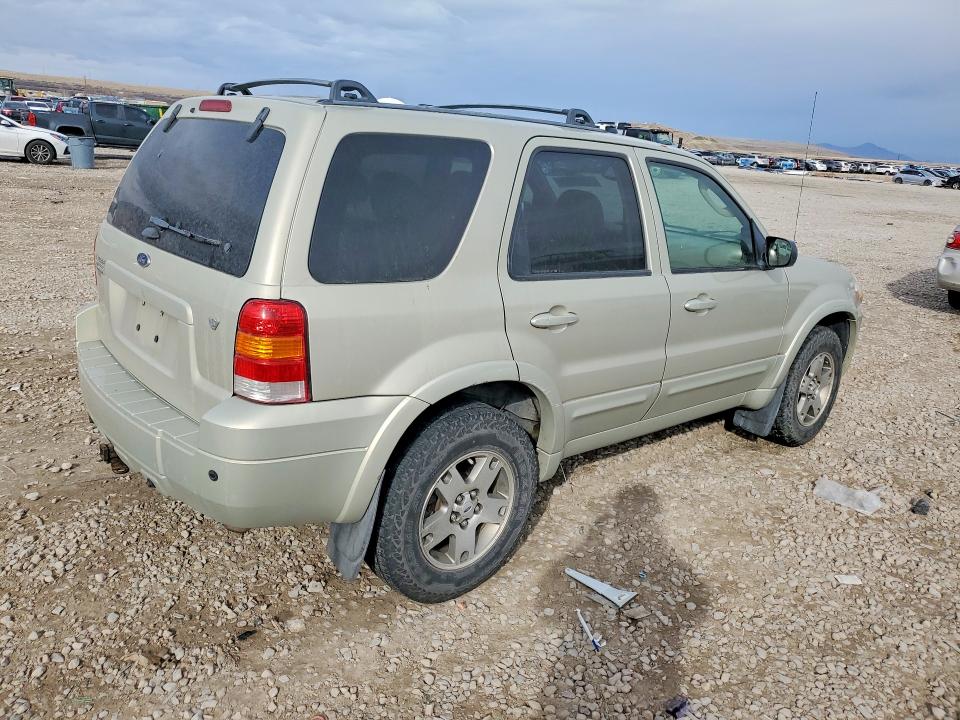Photo 3 from auction – 2005 FORD ESCAPE LIM with VIN 1FMCU94145KB25857