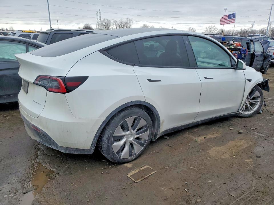 Photo 3 from auction – 2021 TESLA MODEL Y with VIN 5YJYGDEE5MF106851