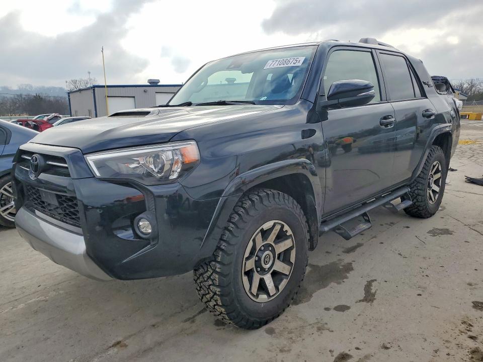 TOYOTA 4RUNNER SR 2021 with VIN JTERU5JR7M5917012 - Photo from auction