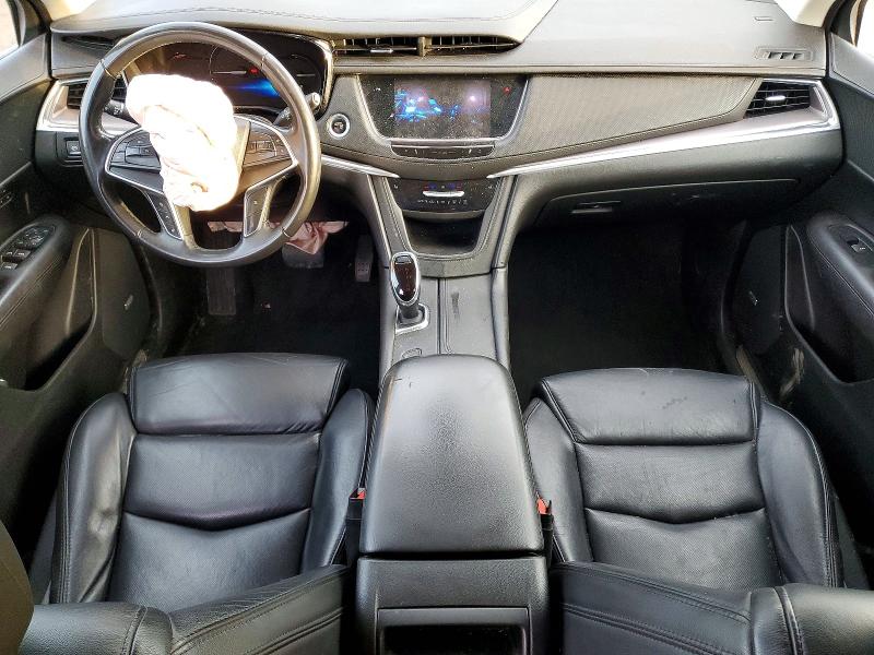 Photo 8 from auction – 2017 CADILLAC XT5 with VIN 1GYKNBRSXHZ303752