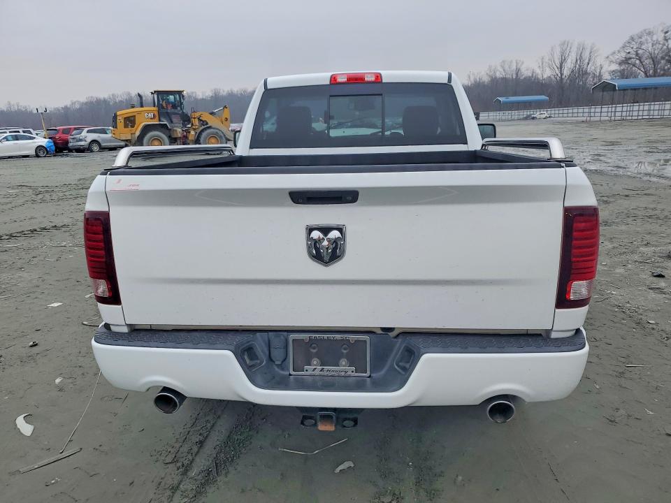 Photo 6 from auction – 2018 RAM 1500 SPORT with VIN 3C6JR6CT4JG137658