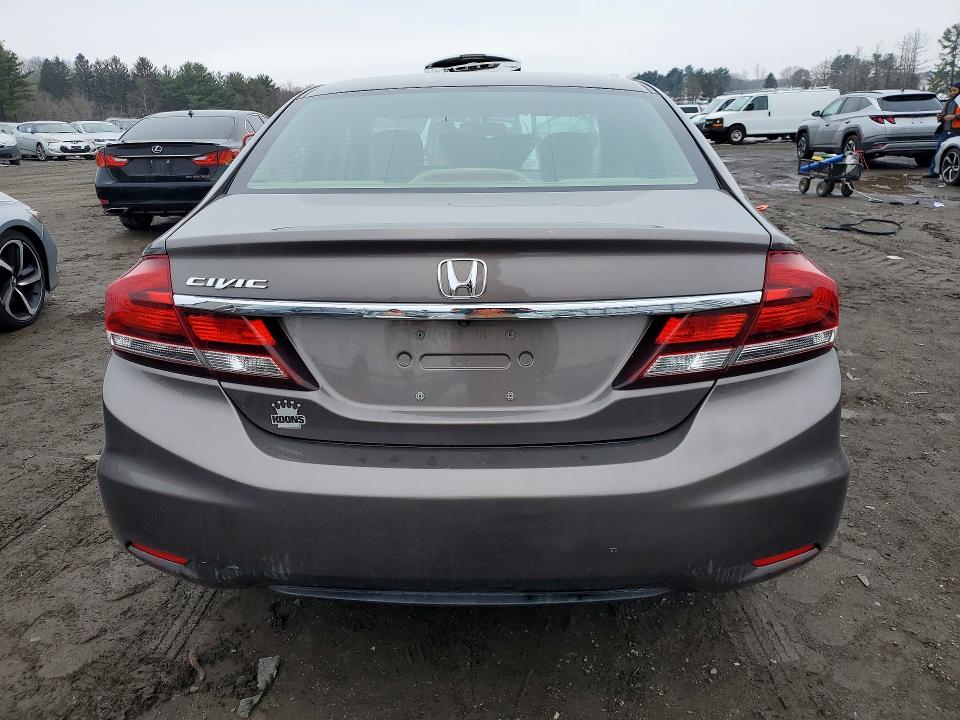 Photo 6 from auction – 2015 HONDA CIVIC with VIN 19XFB2F56FE284611