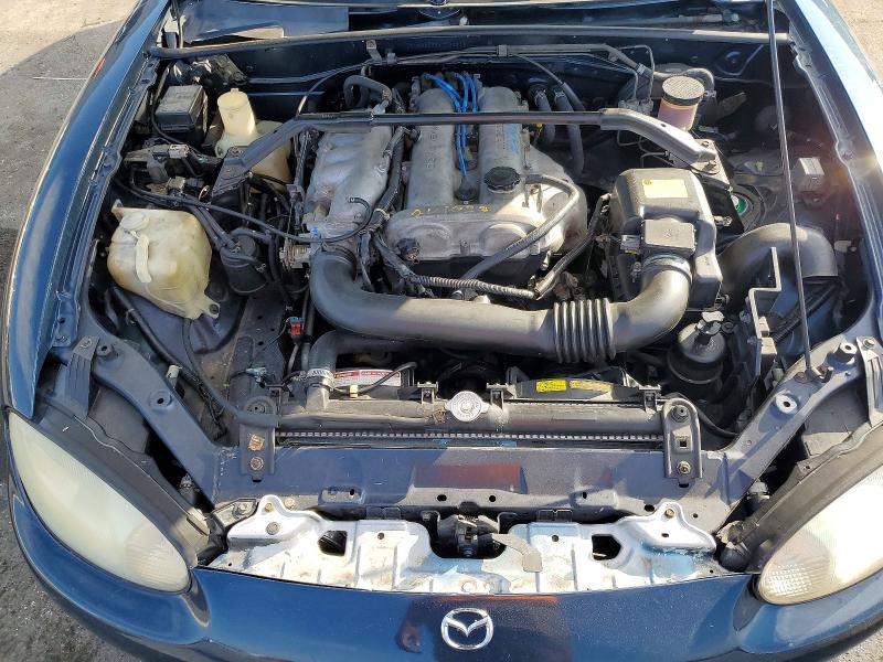 Photo 11 from auction – 1999 MAZDA MX-5 MIATA with VIN JM1NB3532X0124219