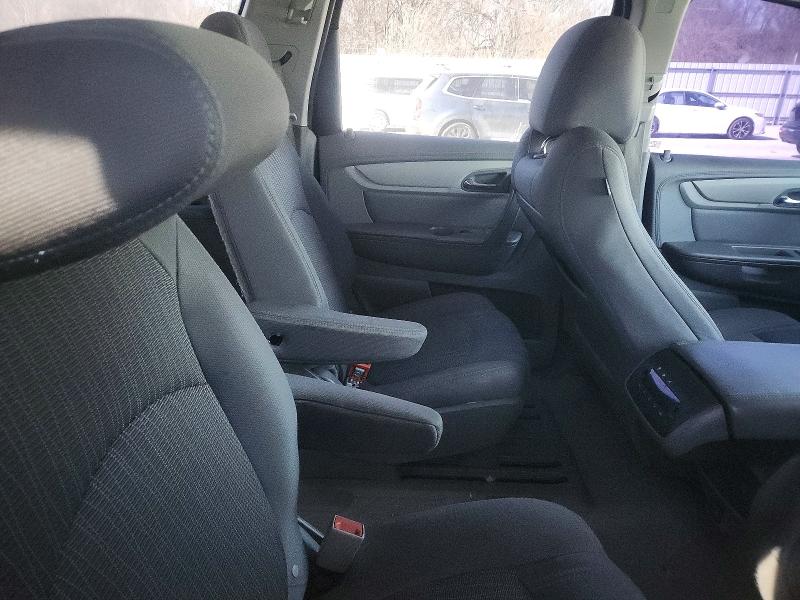 Photo 10 from auction – 2017 CHEVROLET TRAVERSE L with VIN 1GNKRHKD1HJ192880