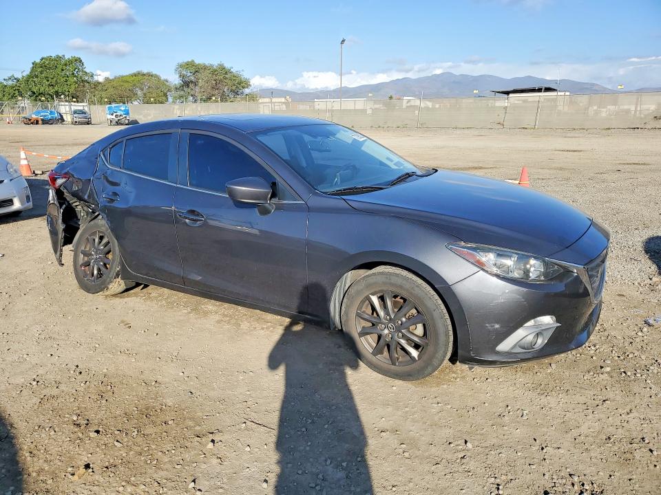 Photo 4 from auction – 2016 MAZDA 3 with VIN 3MZBM1W7XGM276231