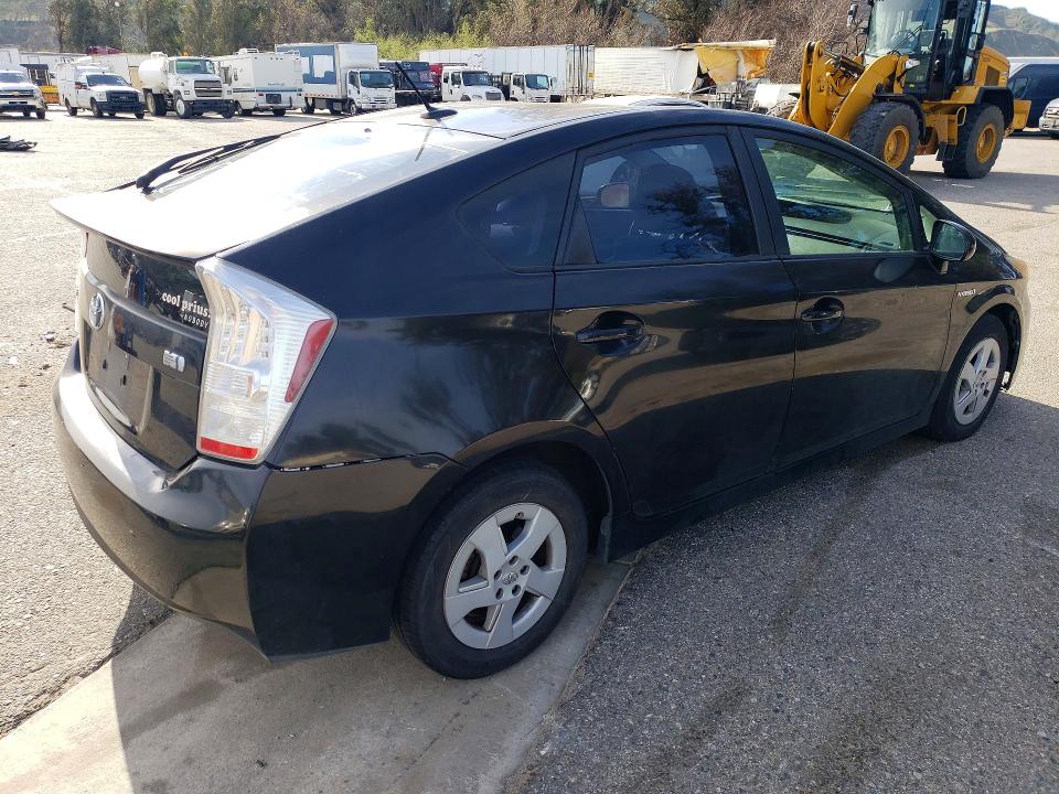 Photo 3 from auction – 2011 TOYOTA PRIUS with VIN JTDKN3DU7B0319794