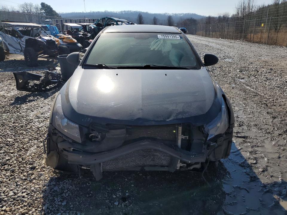 Photo 5 from auction – 2015 CHEVROLET CRUZE with VIN 1G1PC5SB0F7116602