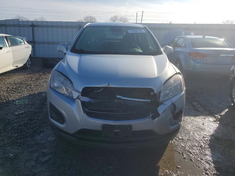 Photo 5 from auction – 2016 CHEVROLET TRAX with VIN KL7CJNSB2GB610662