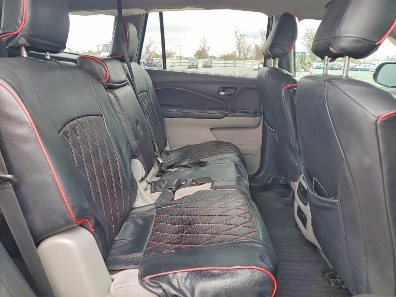 Photo 11 from auction – 2021 HONDA PILOT with VIN 5FNYF5H3XMB040302
