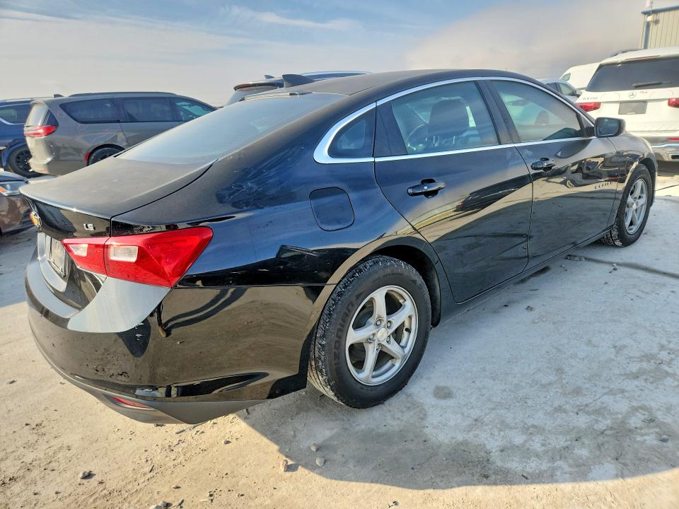 Photo 3 from auction – 2016 CHEVROLET MALIBU LS with VIN 1G1ZB5ST3GF220514