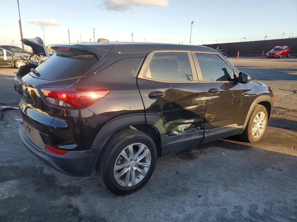 Photo 3 from auction – 2021 CHEVROLET TRAILBLAZE with VIN KL79MMS26MB027051