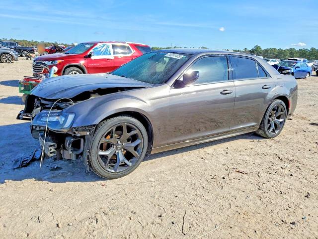 CHRYSLER 300 2020 with VIN 2C3CCAAG2LH201067 - Photo from auction