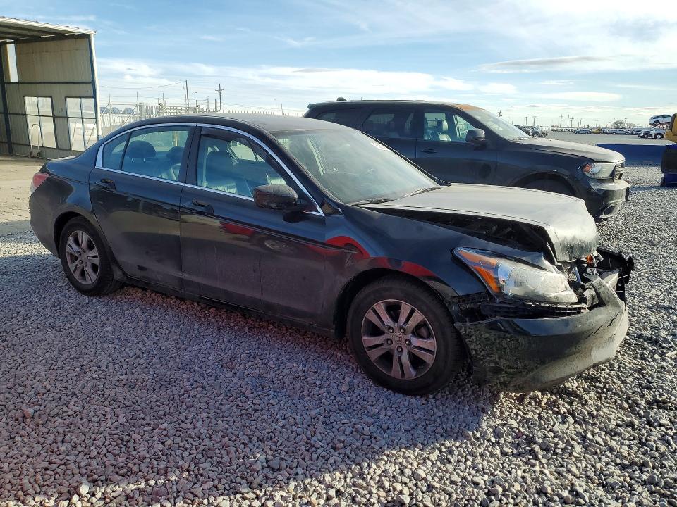 Фото 4 с аукциона – 2012 HONDA ACCORD с VIN 1HGCP2F64CA150211