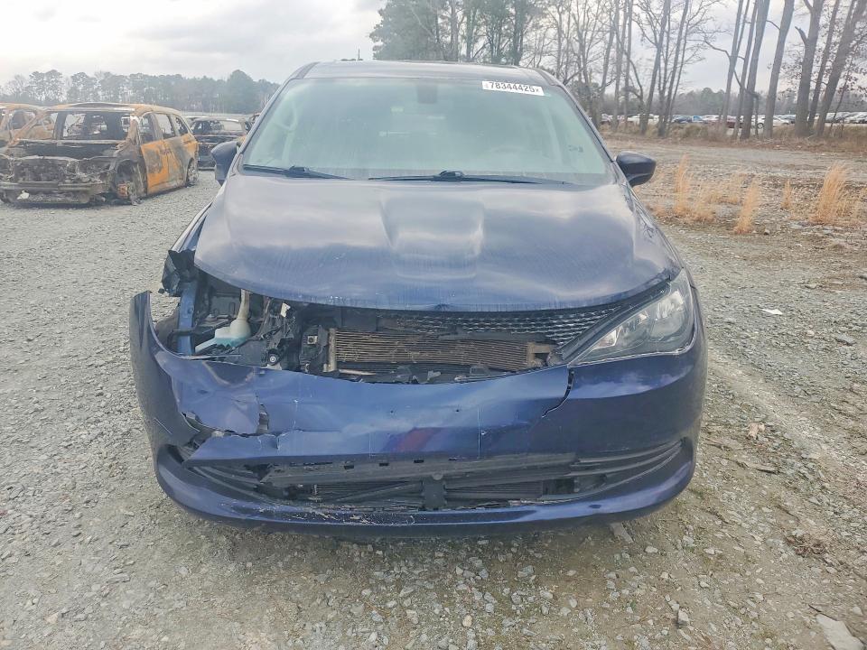 Photo 5 from auction – 2020 CHRYSLER VOYAGER with VIN 2C4RC1CG4LR131178