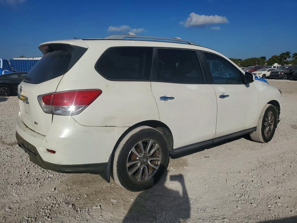 Photo 3 from auction – 2013 NISSAN PATHFINDER with VIN 5N1AR2MN2DC650069