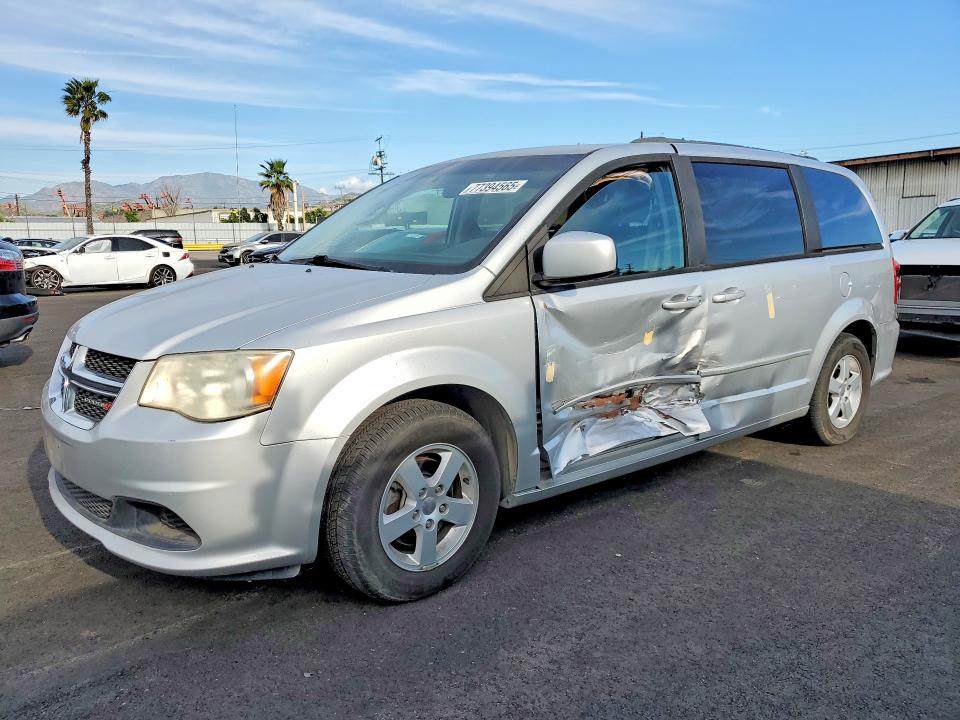 DODGE GRAND CARAVAN 2012 z numerem VIN 2C4RDGCG3CR323370 - Zdjęcie z aukcji