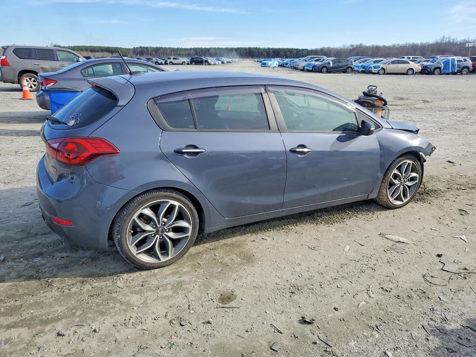 Photo 3 from auction – 2015 KIA FORTE with VIN KNAFZ5A38F5271595