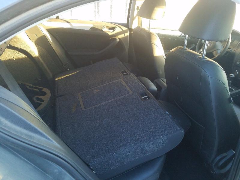 Photo 10 from auction – 2012 VOLKSWAGEN JETTA with VIN 3VW3L7AJ4CM424610