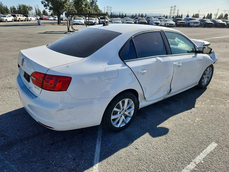 Photo 3 from auction – 2012 VOLKSWAGEN JETTA with VIN 3VWDP7AJ4CM355815