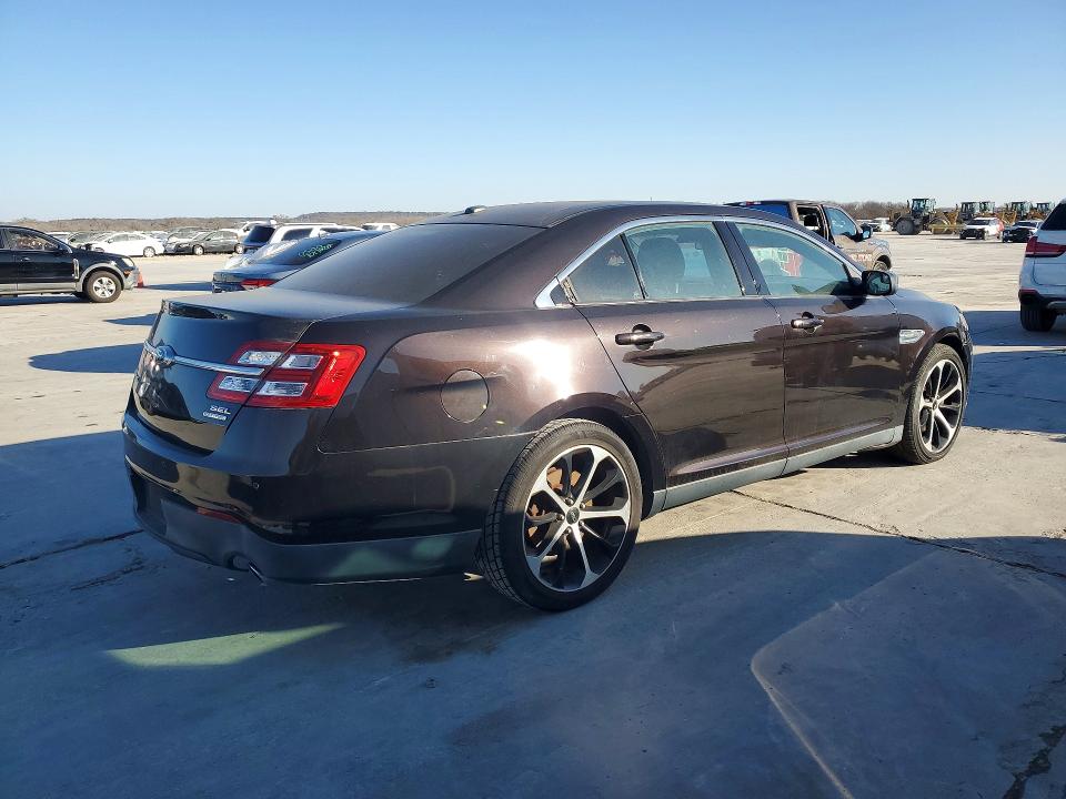 Photo 3 from auction – 2014 FORD TAURUS SEL with VIN 1FAHP2E84EG134099