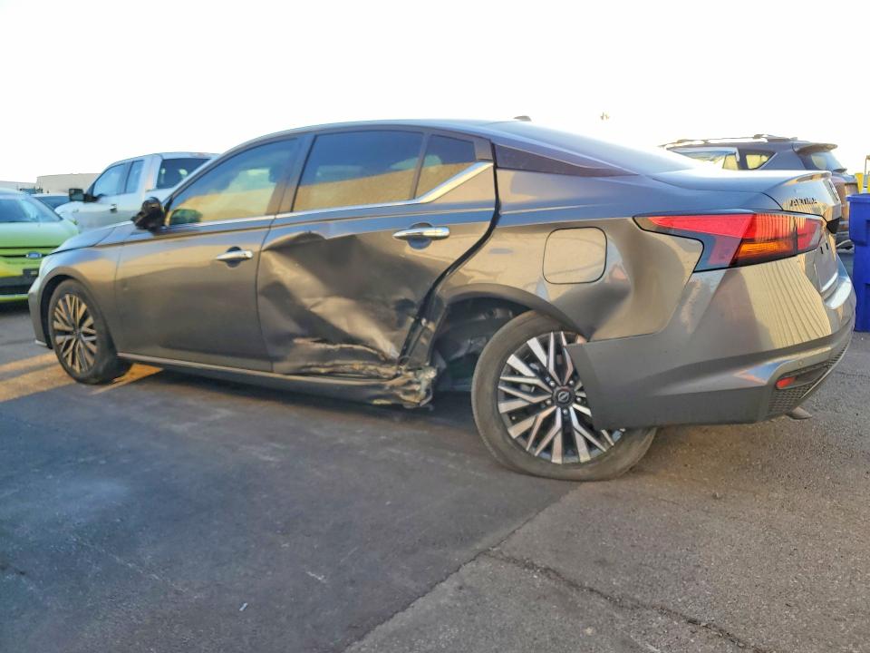 Zdjęcie 2 z aukcji – 2024 NISSAN ALTIMA z VIN 1N4BL4DVXRN394268