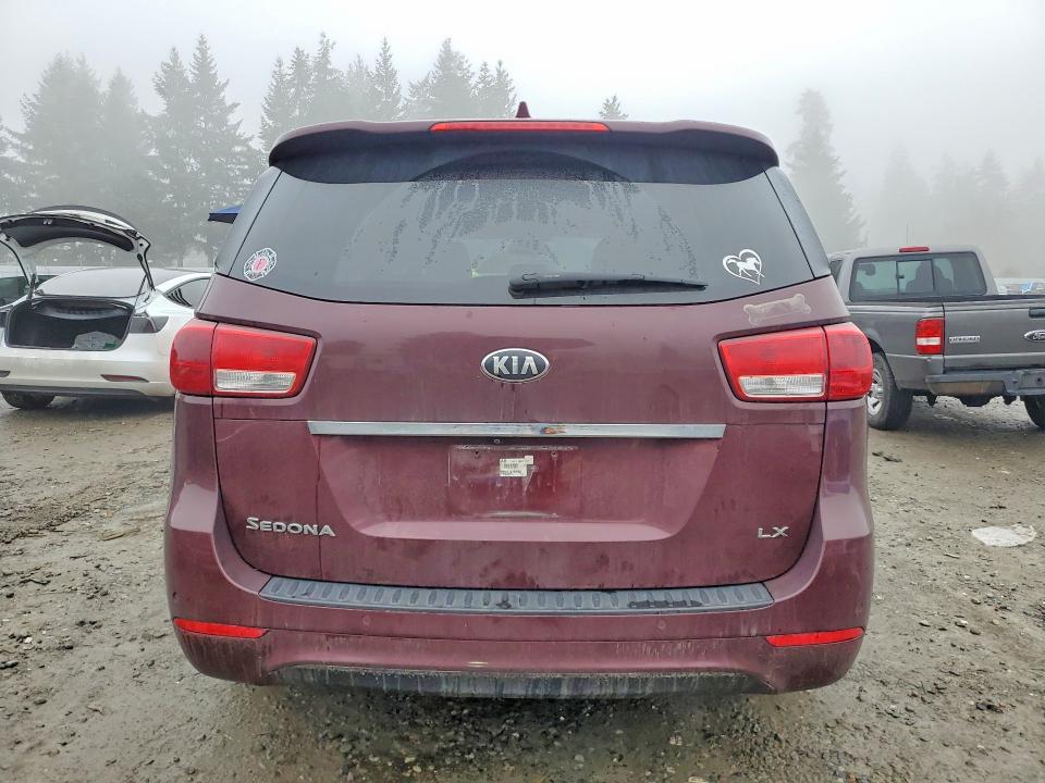 Фото 6 с аукциона – 2016 KIA SEDONA LX с VIN KNDMB5C19G6121310