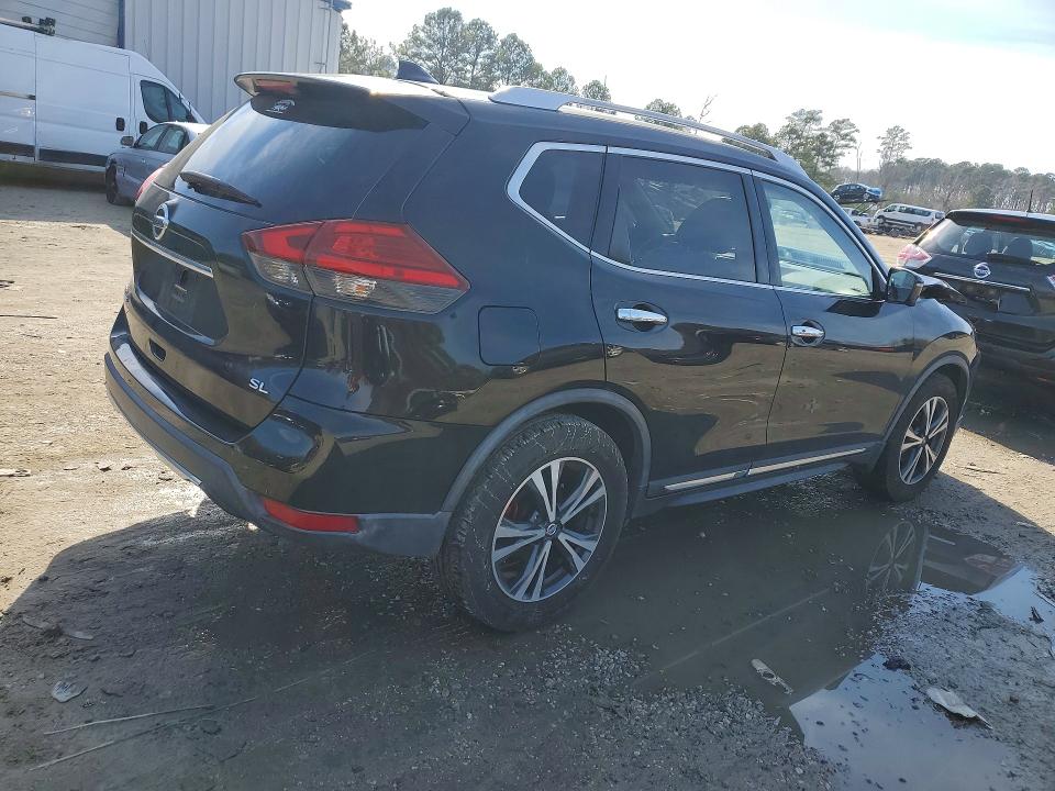 Photo 3 from auction – 2017 NISSAN ROGUE with VIN JN8AT2MT6HW131376