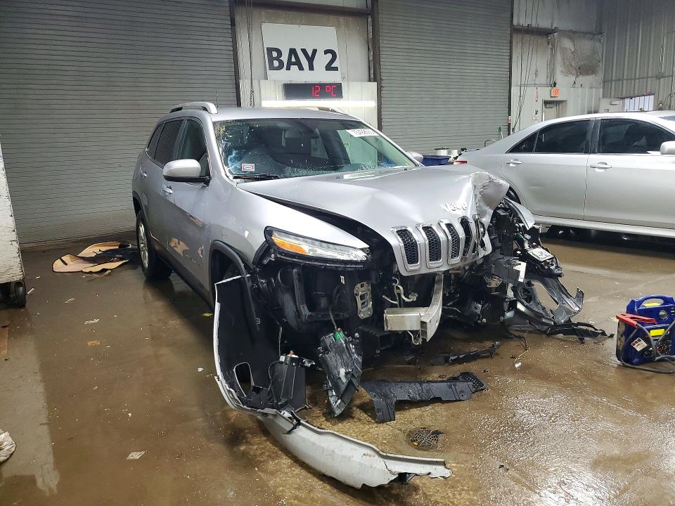 Photo 4 from auction – 2016 JEEP CHEROKEE L with VIN 1C4PJMCS8GW182814