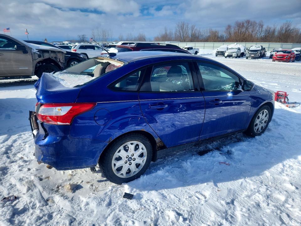 Photo 3 from auction – 2012 FORD FOCUS with VIN 1FAHP3F20CL243003