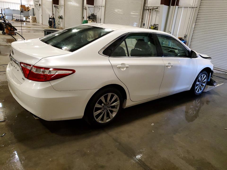 Photo 3 from auction – 2016 TOYOTA CAMRY with VIN 4T1BK1FK1GU575711