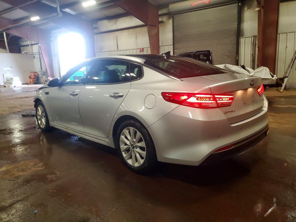 صورة رقم 2 من المزاد - 2017 KIA OPTIMA مع VIN 5XXGU4L38HG159844