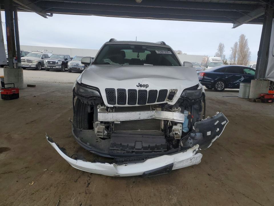 Photo 5 from auction – 2019 JEEP CHEROKEE L with VIN 1C4PJLLB7KD458172