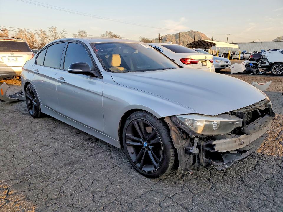 Photo 4 from auction – 2014 BMW 328 with VIN WBA3C1C5XEK117000