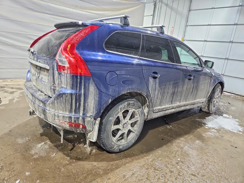 Photo 3 from auction – 2015 VOLVO XC60 with VIN YV4902RV4F2706318