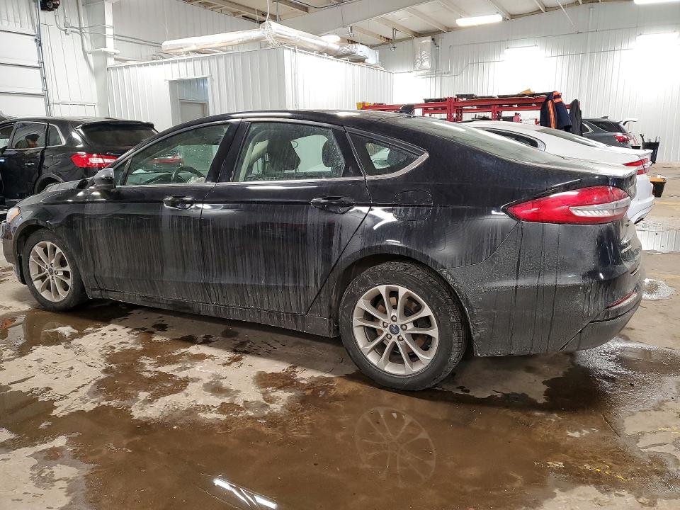 Photo 2 from auction – 2020 FORD FUSION with VIN 3FA6P0HD9LR257567