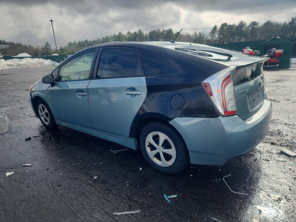 Photo 2 from auction – 2013 TOYOTA PRIUS with VIN JTDKN3DU5D5621784